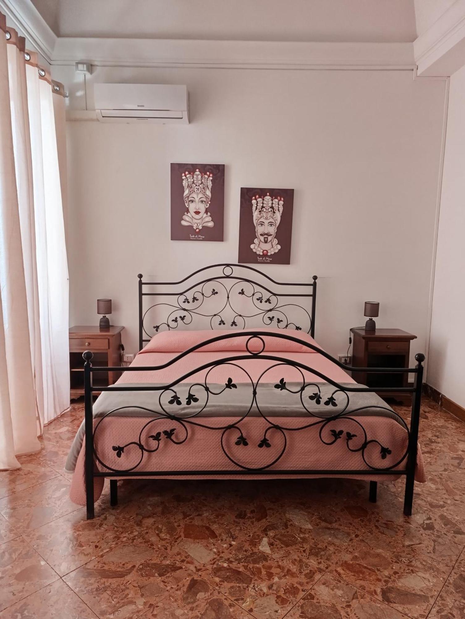 Arco Del Vescovo 2 Daire Acireale Dış mekan fotoğraf